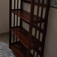 Libreria in legno massello in arte povera