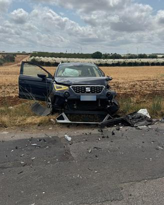 SEAT ARONA a  metano  incidentata 