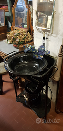 Antico lavabo