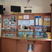 ARREDAMENTO COMPLETO TABACCHERIA 