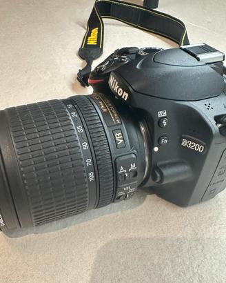 fotocamera reflex digitale Nikon D3200