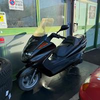 Yamaha majesty 250