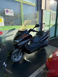 Yamaha majesty 250