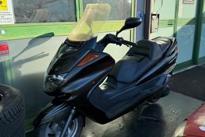 Yamaha majesty 250
