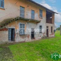 SOLUZIONE DA RISTRUTTURARE SENZA SPESE CONDOMINIAL