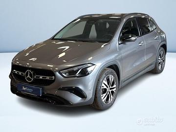 Mercedes GLA 200 d Progressive Advanced Plus auto
