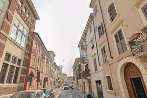 Stradone Antonio Provolo-Trilocale