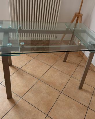 Tavolo vetro allungabile