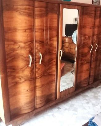 Camera da letto fine anni ’40 in legno lucido