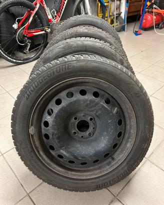 Pneumatici Bridgestone Blizzak L005 M+S 195/55R16