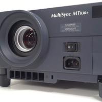 videoproiettore NEC MT830g