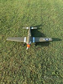 Aeromodello fpv P 51 B