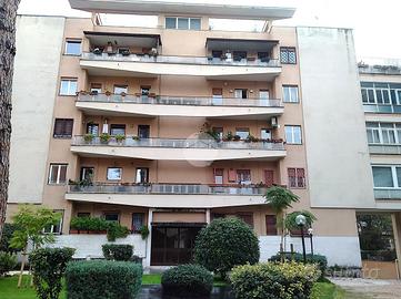 2 LOCALI A ROMA