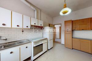 Rif.: V003 - Bifamiliare con ampio giardino privat