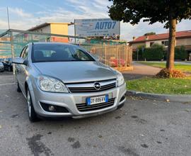 OPEL Astra 1.6 16V VVT 5 porte Cosmo