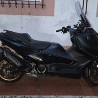 Tmax 560 tech max 2023