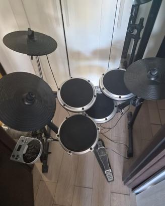 batteria elettronica Behringer XD8USB