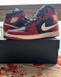 Jordan 1 Mid (Gym Red Black White Nuove)