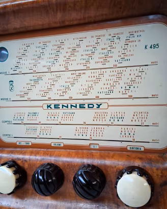 Radio a valvole d'epoca Kennedy K495 Anni 50