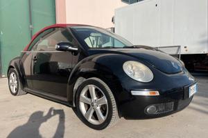 VOLKSWAGEN NewBeetle Cabrio Ltd. Red Edition GPL