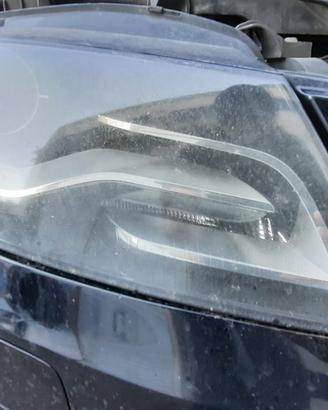 AUDI A4 SW 2011 - FARI ANTERIORI DESTRO E SINISTRO