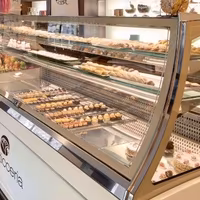 Coppia Vetrine Pasticceria e Pralineria ISA PAGODA