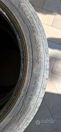 245/45 R19