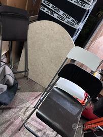 Tavolo snack con tre sedie