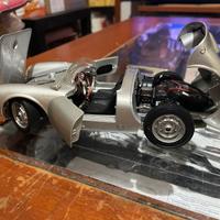 Modellino in metallo Porsche 550 Spyder 1/18.