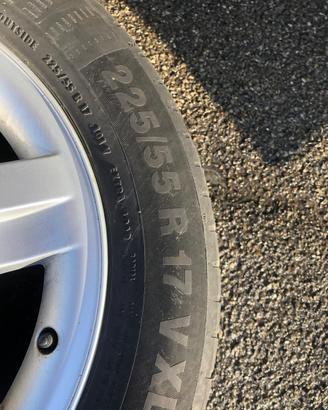 4 Pneumatici Continental + cerchioni in lega da 17