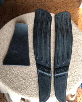 PIAGGIO VESPA ET4 125-  KIT TAPPETINI POGGIAPIEDI