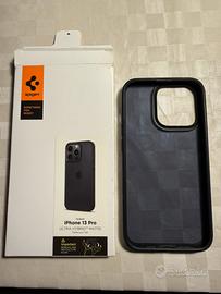 Cover spigen per iphone 13 pro