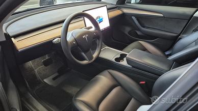 Tesla model 3 dual motor long range 2022