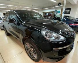 PORSCHE CAYENNE PLATINUM diesel 2018 km 90000