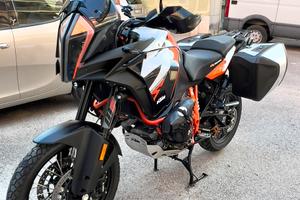 KTM 1290 adventure