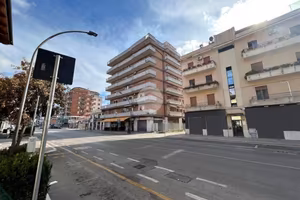 3 LOCALI A PESCARA