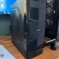 PC Fisso Usato – AMD Ryzen 3 Quad Core / 4GB RAM /