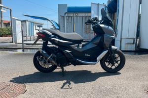 aprilia sr gt 125 abs
