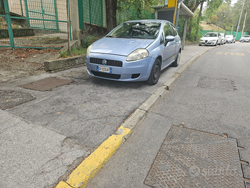 Fiat grande punto incidentata