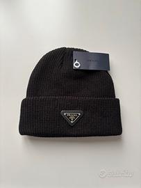 Berretto Prada