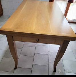 Tavolo rovere 160+40+40 massello con cassettino