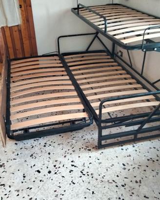 Divano letto a castello