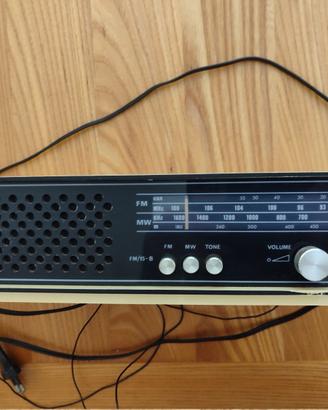Radio transistor-GBC-Milano-Mod.FM15-B funzionante