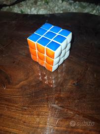 Cubo Rubik arrotondato