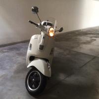Vespa 300 GTS