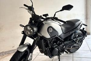 Benelli leoncino 500