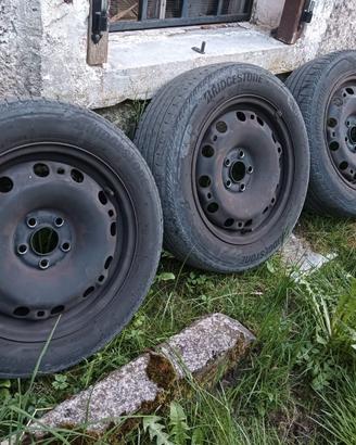 4 cerchi in ferro da 15 pollici