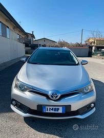 Toyota Auris Hybrid 1.8 benzina/eletrica-anno 2017