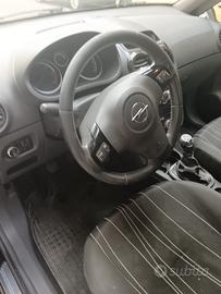 Auto opel corsa