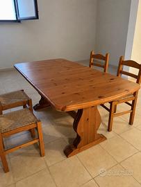 Sala da pranzo rustica completa in legno